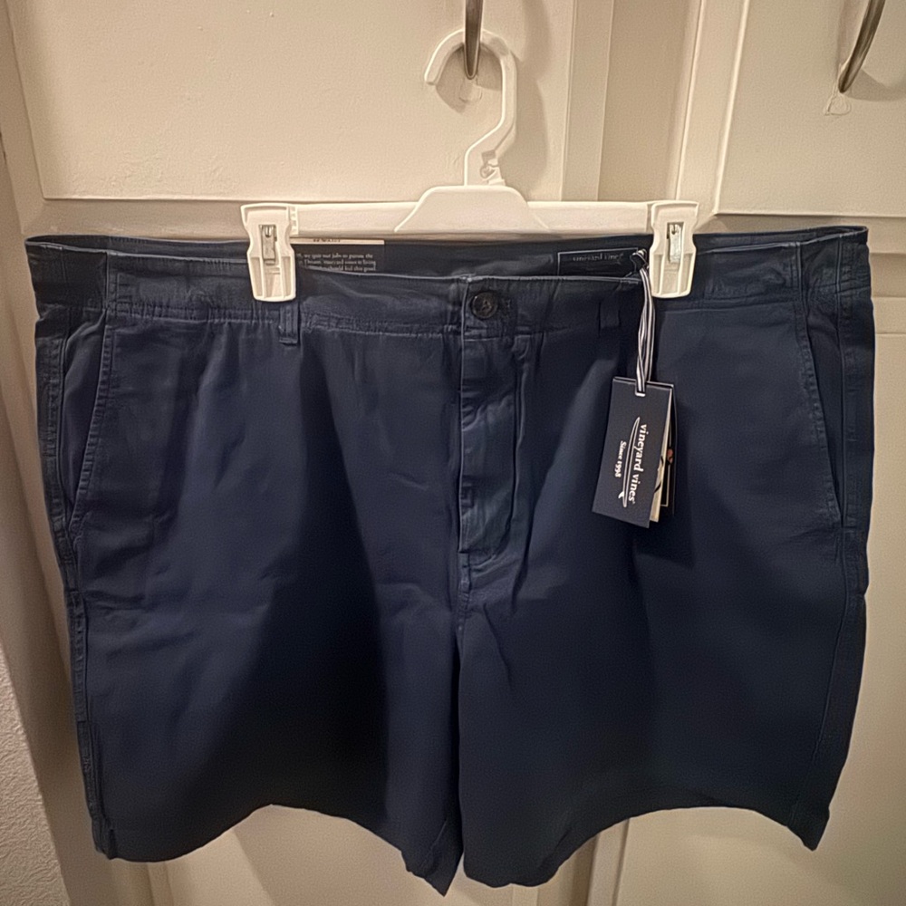 Vineyard Vines Men’s Navy Flat-Front Chino Shorts